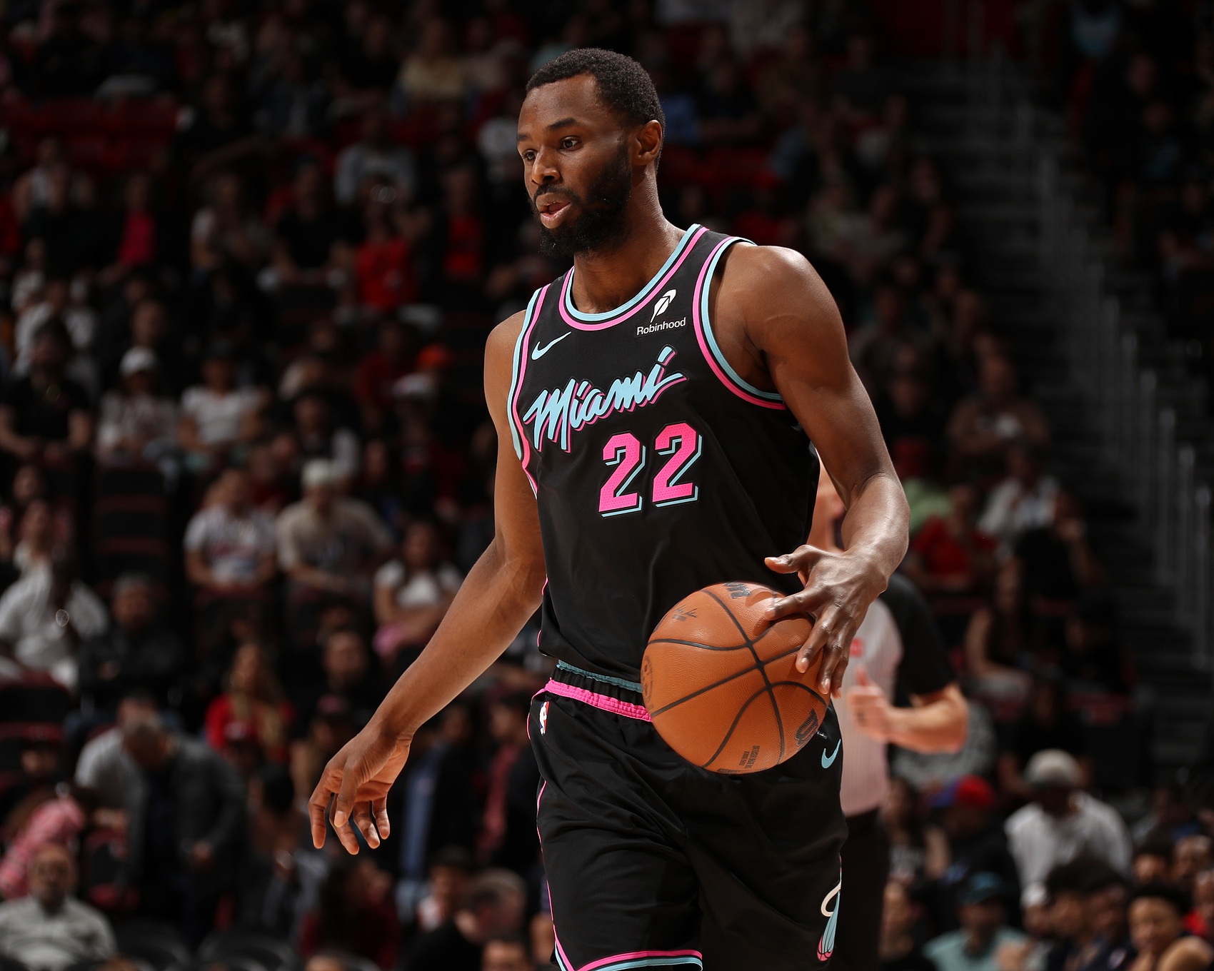 KYgaming-没拿计算器？维金斯9中4拿到10分 得分全在上半场